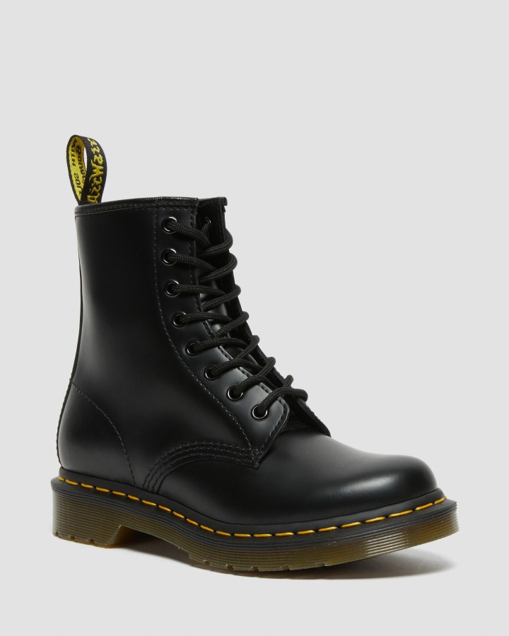 Cizme Negre De Dama Dr.martens Romania 1460 Din Piele Neteda Cu Siret