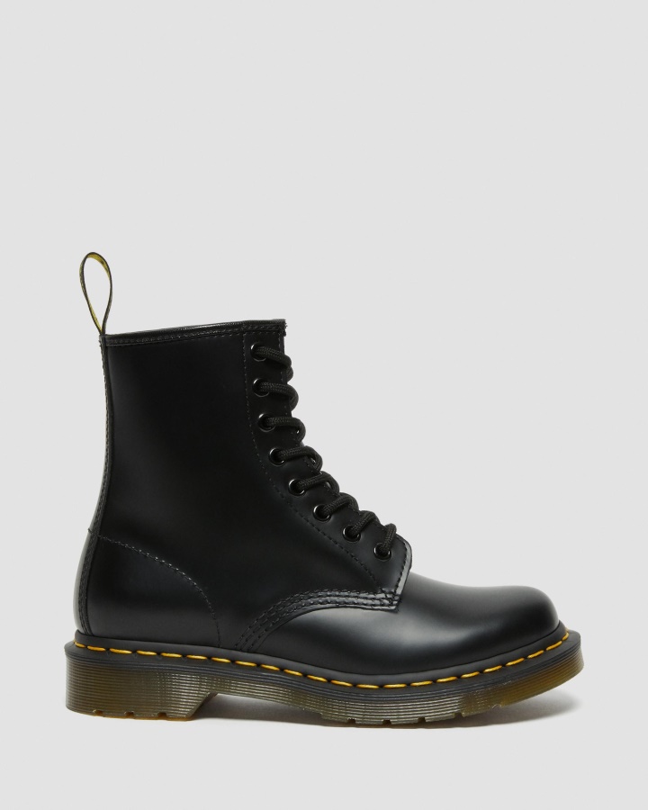 Cizme Negre De Dama Dr.martens Romania 1460 Din Piele Neteda Cu Siret