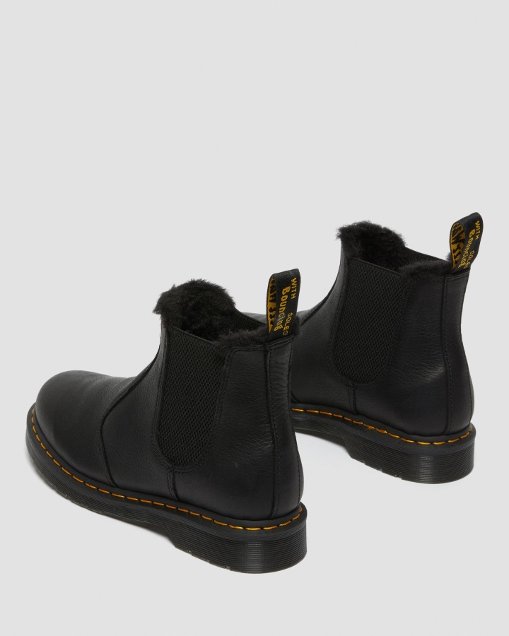 Cizme Chelsea Căptușite Cu Blană Artificială Dr.martens Romania 2976 Ambasador Negru