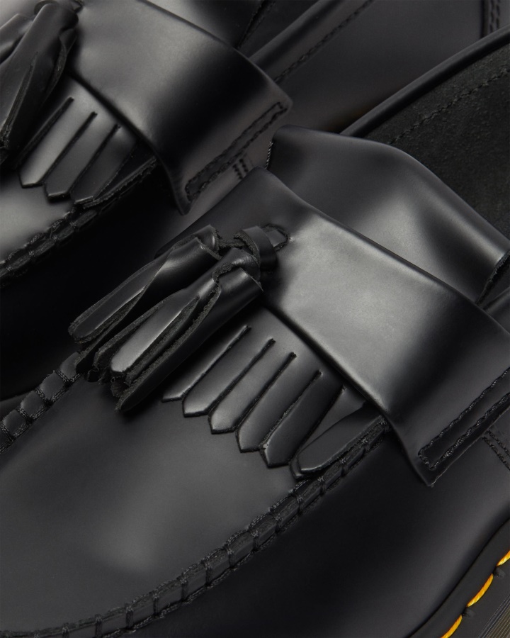 Mocasini Cu Ciucuri Din Piele Cu Cusaturi Galbene Adrian Dr.martens Romania Piele Neteda Neagra