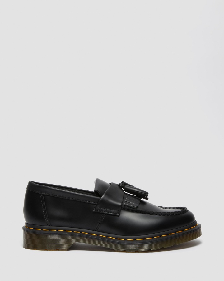 Mocasini Cu Ciucuri Din Piele Cu Cusaturi Galbene Adrian Dr.martens Romania Piele Neteda Neagra