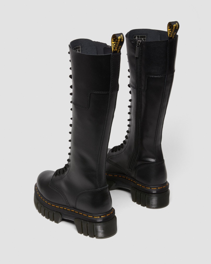 Cizme Negru Nappa Lux Dr.martens Romania Audrick Din Piele Cu 20 De Ochi Cu Platforma Inalta