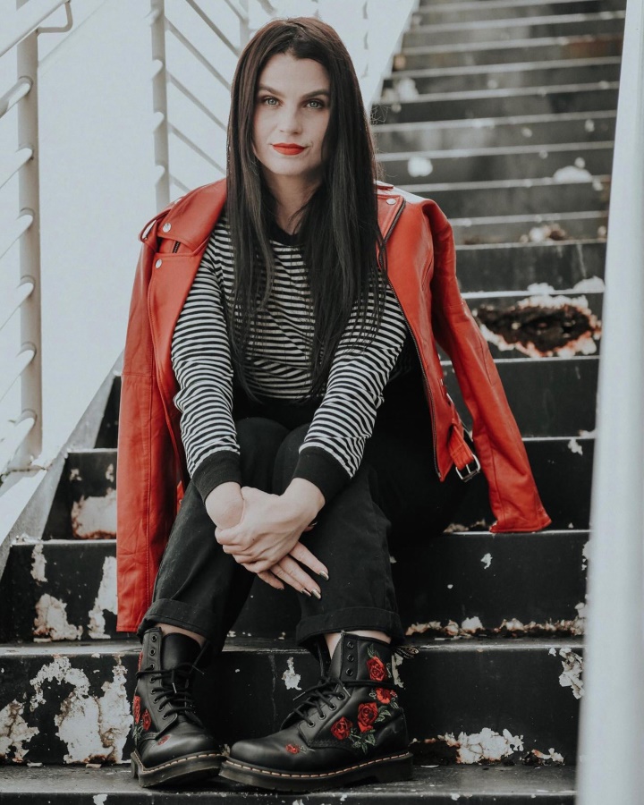 Black Softy T Dr.martens Romania 1460 Vonda Floral Piele Cizme Cu Siret