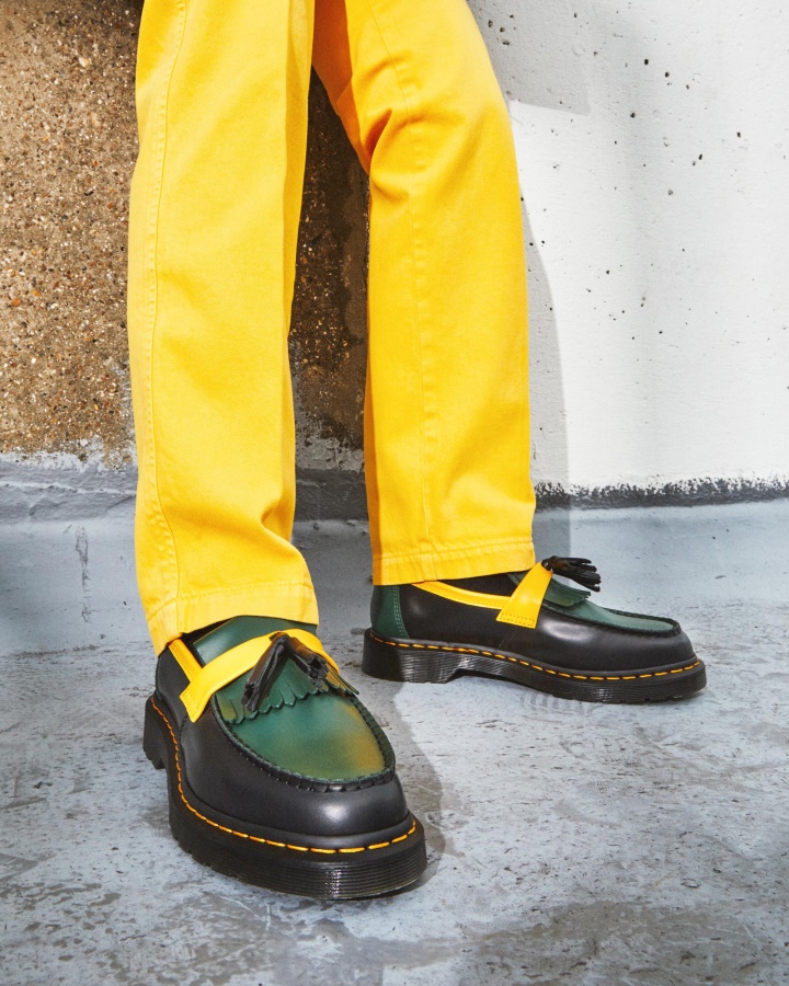 Mocasini Cu Ciucuri Piele Neteda Adrian Contrast Dr.martens Romania Piele Neteda Neagra