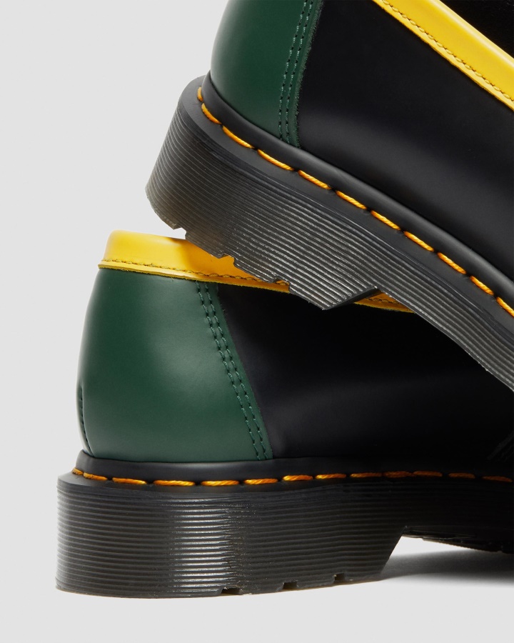 Mocasini Cu Ciucuri Piele Neteda Adrian Contrast Dr.martens Romania Piele Neteda Neagra