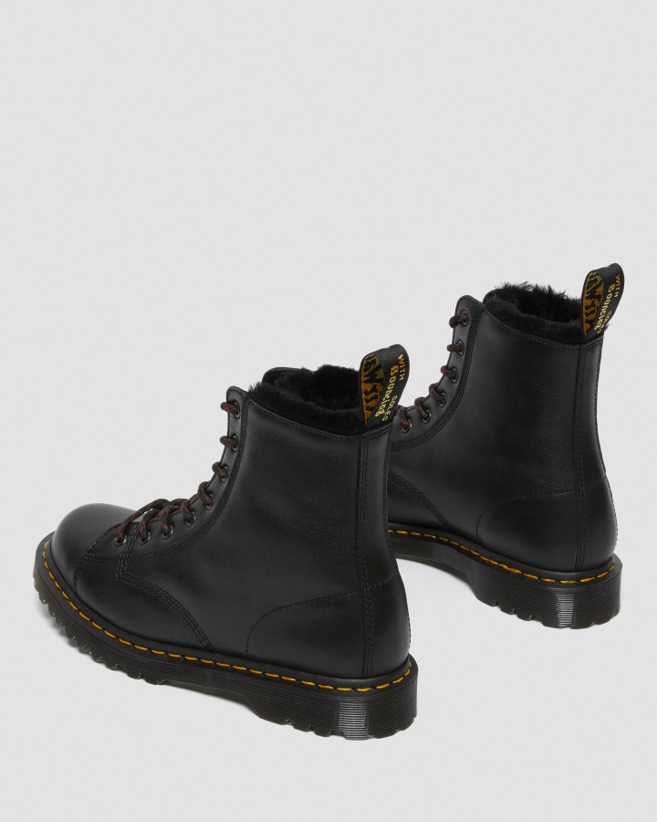 Cizme Negre Hudswell Dr.martens Romania Barton Made In England Din Piele Captusita Din Shearling