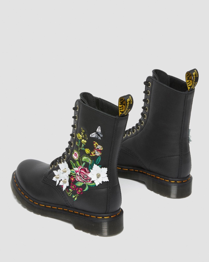 Dr.martens Romania Nappa Neagra 1490 Cizme Din Piele Cu Flori Florale La Mijlocul Gambei