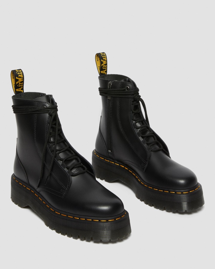 Cizme Netede Din Piele Neteda Dr.martens Romania Jarrick Cu Platforma Din Piele Neteda