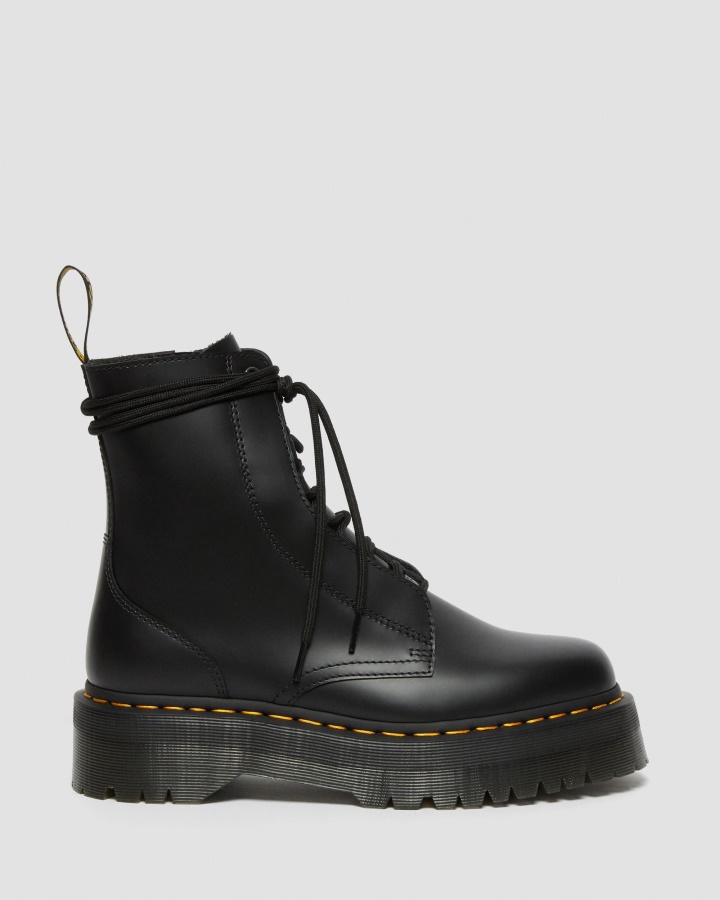 Cizme Netede Din Piele Neteda Dr.martens Romania Jarrick Cu Platforma Din Piele Neteda