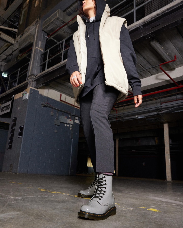 1460 Cizme De Dama Din Piele Lacuita Cu Siret Gri Lamper Dr.martens Romania