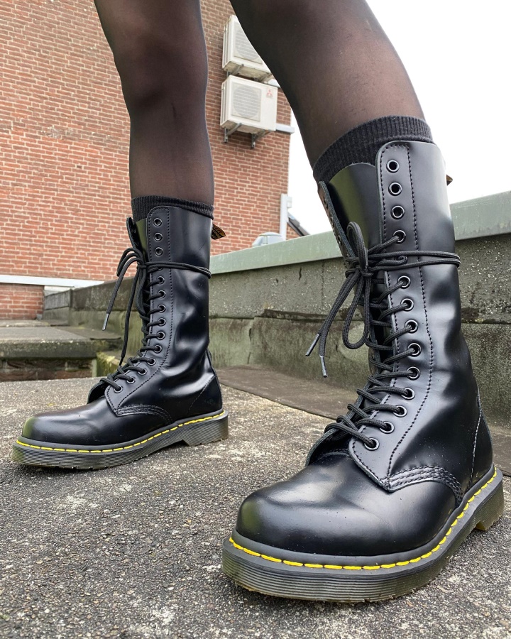 Neagra Piele Neteda Dr.martens Romania 1914 Cizme Inalte Piele Neteda