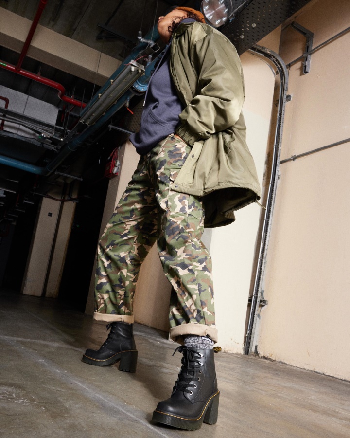 Jesy Sendal Cizme Cu Siret Din Piele Cu Toc Evazat Negru Sendal Dr.martens Romania