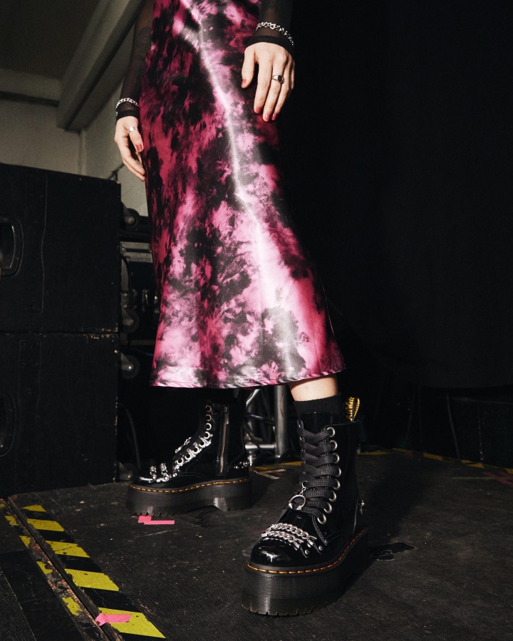 Dr.martens Romania Neagra Lacuita Jadon Max Chain Cizme Cu Platforma Din Piele Lacuita